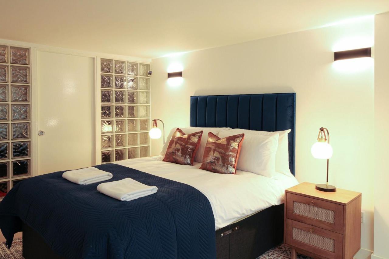 Beautiful Mews House Near Natural History Museum Hébergement de vacances *